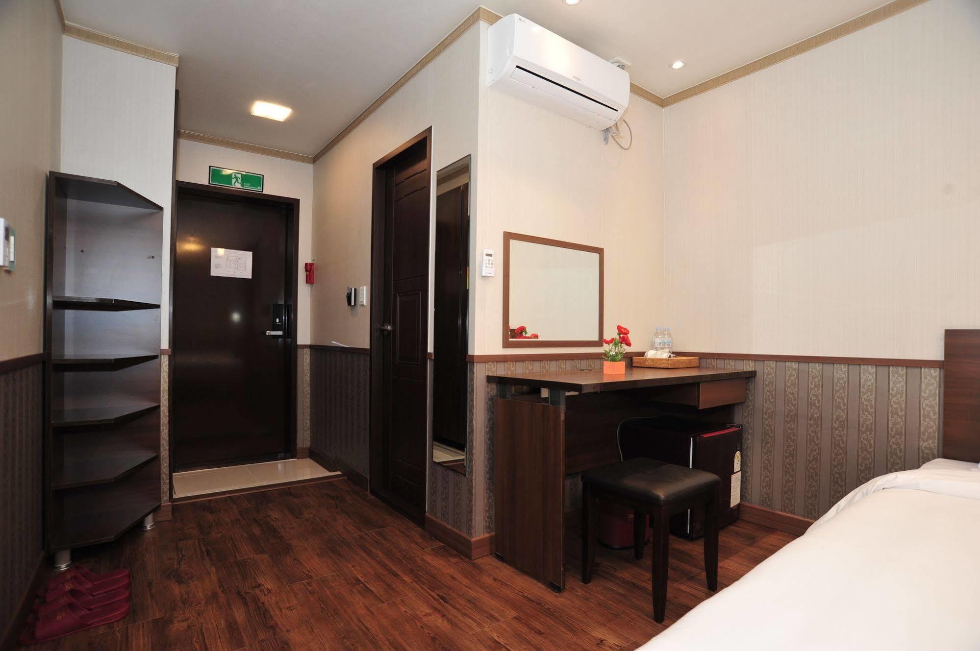 Global Inn Seoul Dongdaemun City Days Inn Zewnętrze zdjęcie